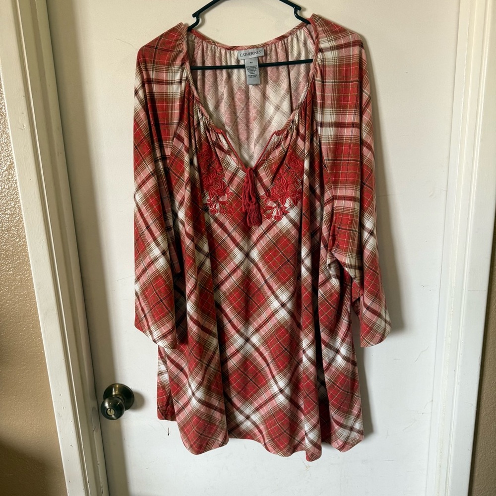 Catherine’s Woman’s Plus Size Blouse Brick Red Plaid W Embroidered Appliqué 4X